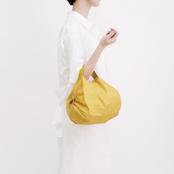 shupatto-compact-bag-s-mustard-karashi-model-detail