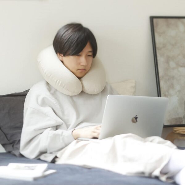 Fuu One-Breath Neck Pillow - Beige - Image 2