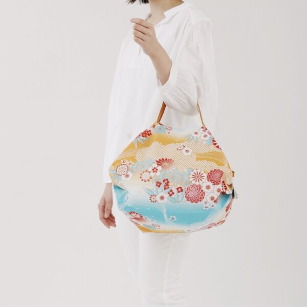Shupatto compact foldable shopping bag M - Nagare Gumo - Image 3