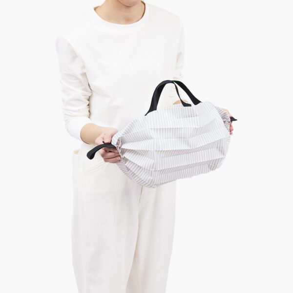 Shupatto compact foldable shopping bag size S - Stripes (Sen) - Image 4