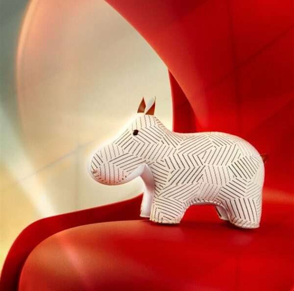 Hippo Kvadrat Razzle Dazzle white bookend - Image 5